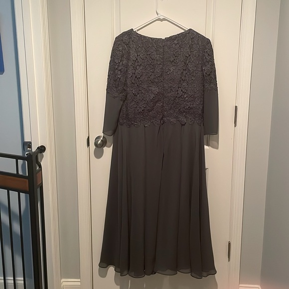 JJ's House Dress - Picture 6 of 11
